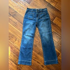 Women’s Cabi medium wash patch pocket trouser /wide leg jeans. Size 4